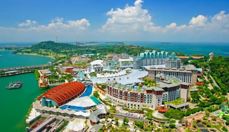 گردش در جاذبههای محبوب و مدرن سنگاپور در پاییز